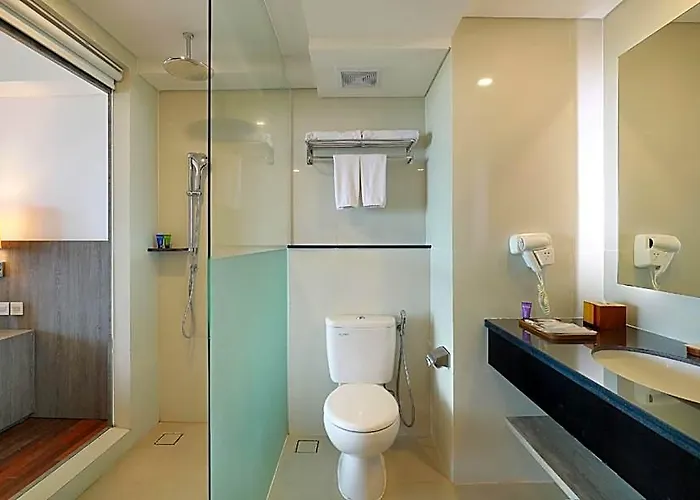 Hotel Aston Canggu 4*