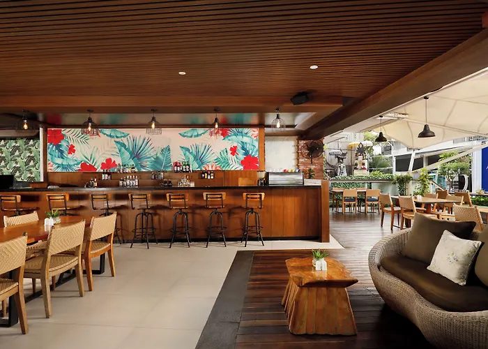 Aston Canggu 酒店 4*