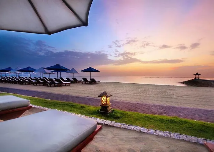 ホテル Aston Canggu 4*